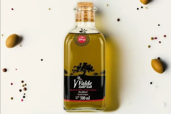 Aceites Valdezarza , productor de Aceite en la localidad de Polán, Toledo