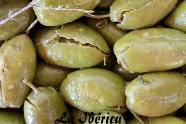 Aceitunas La Ibérica , productor de Aperitivos en la localidad de Bailén, Jaén