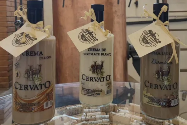 Aguardientes CervatO , productor de Alcohol en la localidad de Villardeciervos, Zamora