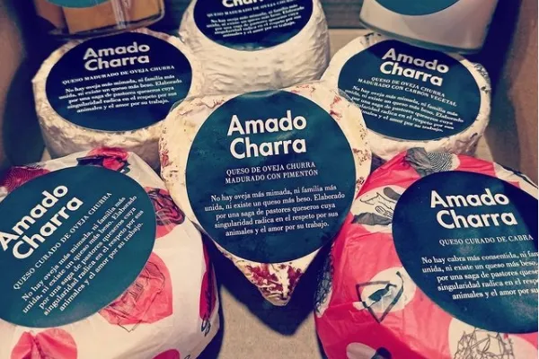 Amado Charra , productor de Queso en la localidad de Aldeanueva de la Sierra, Salamanca