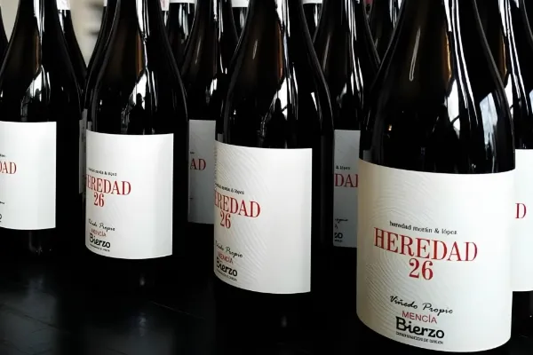 Bodega Heredad Morán López , productor de Vino en la localidad de Ponferrada, León