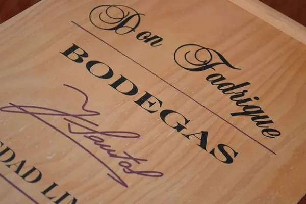 Bodegas JSantos , productor de Vino en la localidad de La Villa de Don Fadrique, Toledo