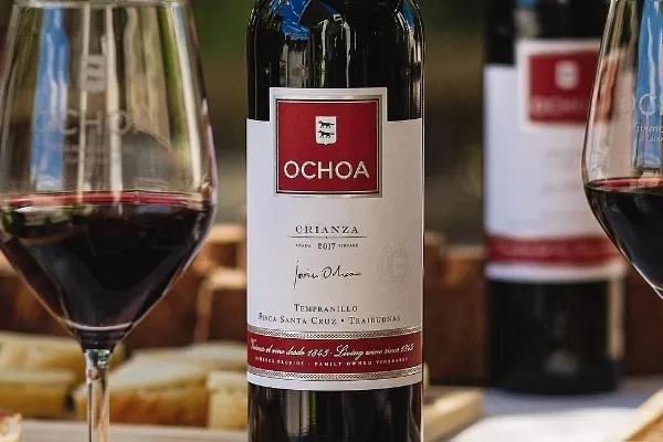 Bodegas Ochoa , productor de Vino en la localidad de Olite, Nafarroa