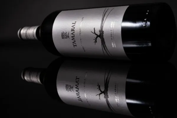 Bodegas Tamaral , productor de Vino en la localidad de Peñafiel, Valladolid