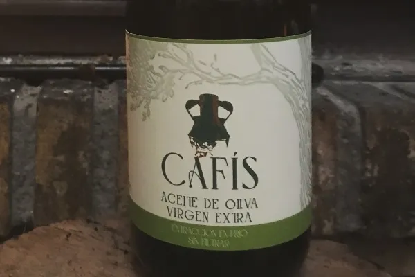 Cafís , productor de Aceite en la localidad de Vinalopó , Alacant