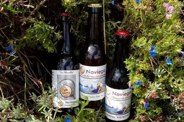 Naviega cerveza artesana , productor de Cerveza en la localidad de Navia, Asturias