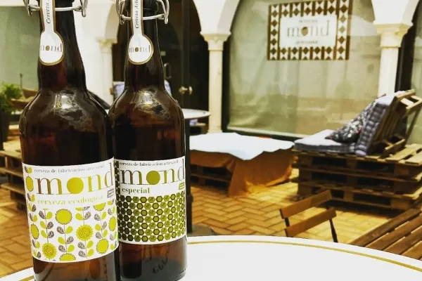 Cervezas Mond , productor de Cerveza en la localidad de La Rinconada, Sevilla