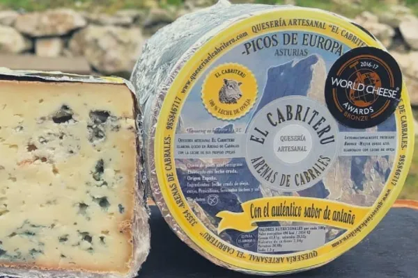 El Cabriteru , productor de Queso en la localidad de Arenas de Cabrales, Asturias