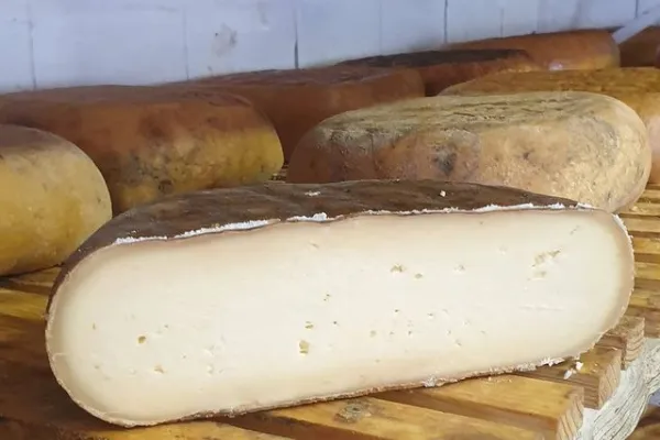 Formatges Sa Roqueta , productor de Queso en la localidad de Ferreries, Illes Balears