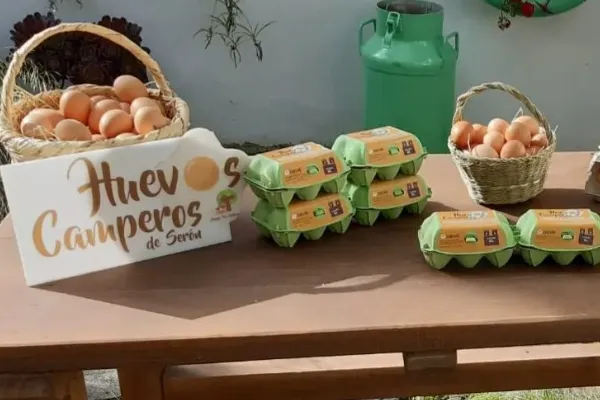 Huevos Camperos de Seron , productor de Huevos en la localidad de Almería, Almería