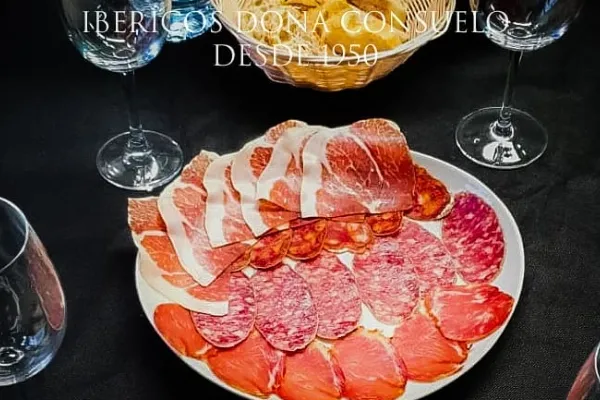 Ibéricos Doña Consuelo es un productor de Embutidos en la localidad de La Alberca, Salamanca