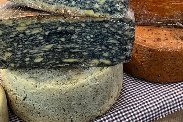 La Chata Quesos es un productor de Queso en la localidad de Matachana, León