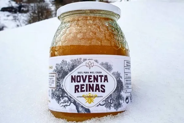 Noventa Reinas