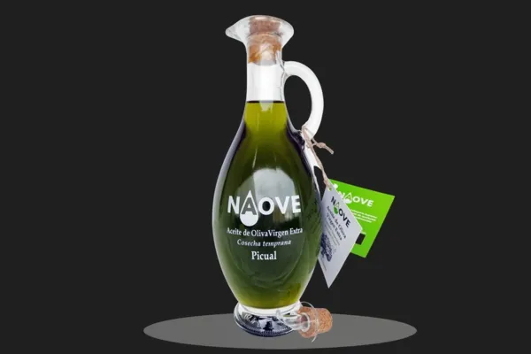 Naove , productor de Aceite en la localidad de Navas de San Juan, Jaén