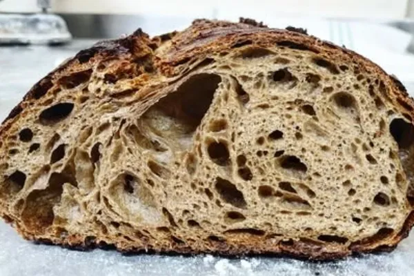 Panadería El Plantío es un productor de Pan en la localidad de Ponferrada, León