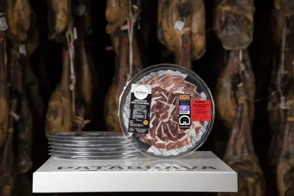 Jamón Patabrava , productor de Jamón en la localidad de Guijuelo, Salamanca