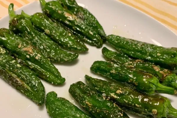 Pimientos de Gernika , productor de Verduras en la localidad de Gernika, Bizkaia