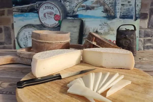 Quesos Larra , productor de Queso en la localidad de Burgui, Nafarroa