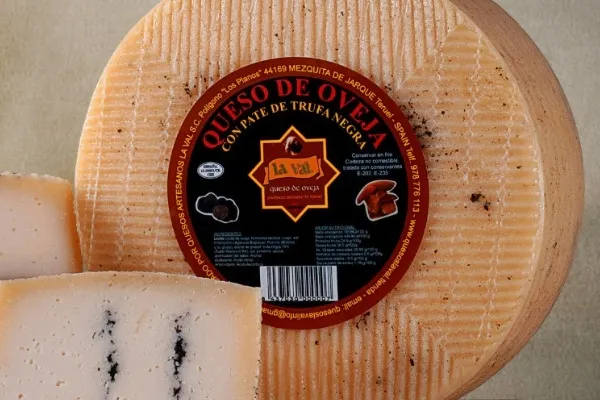 Quesos LA VAL , productor de Queso en la localidad de Mezquita de Jarque, Teruel