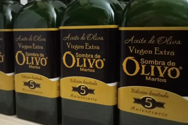 Sombra De Olivo , productor de Aceite en la localidad de , 