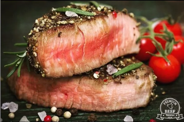 Tolecarnes , productor de Carne en la localidad de Menasalbas, Toledo