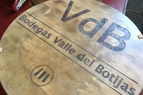 Bodegas Valle del Botijas , productor de Vino en la localidad de Pesquera de Duero, Valladolid